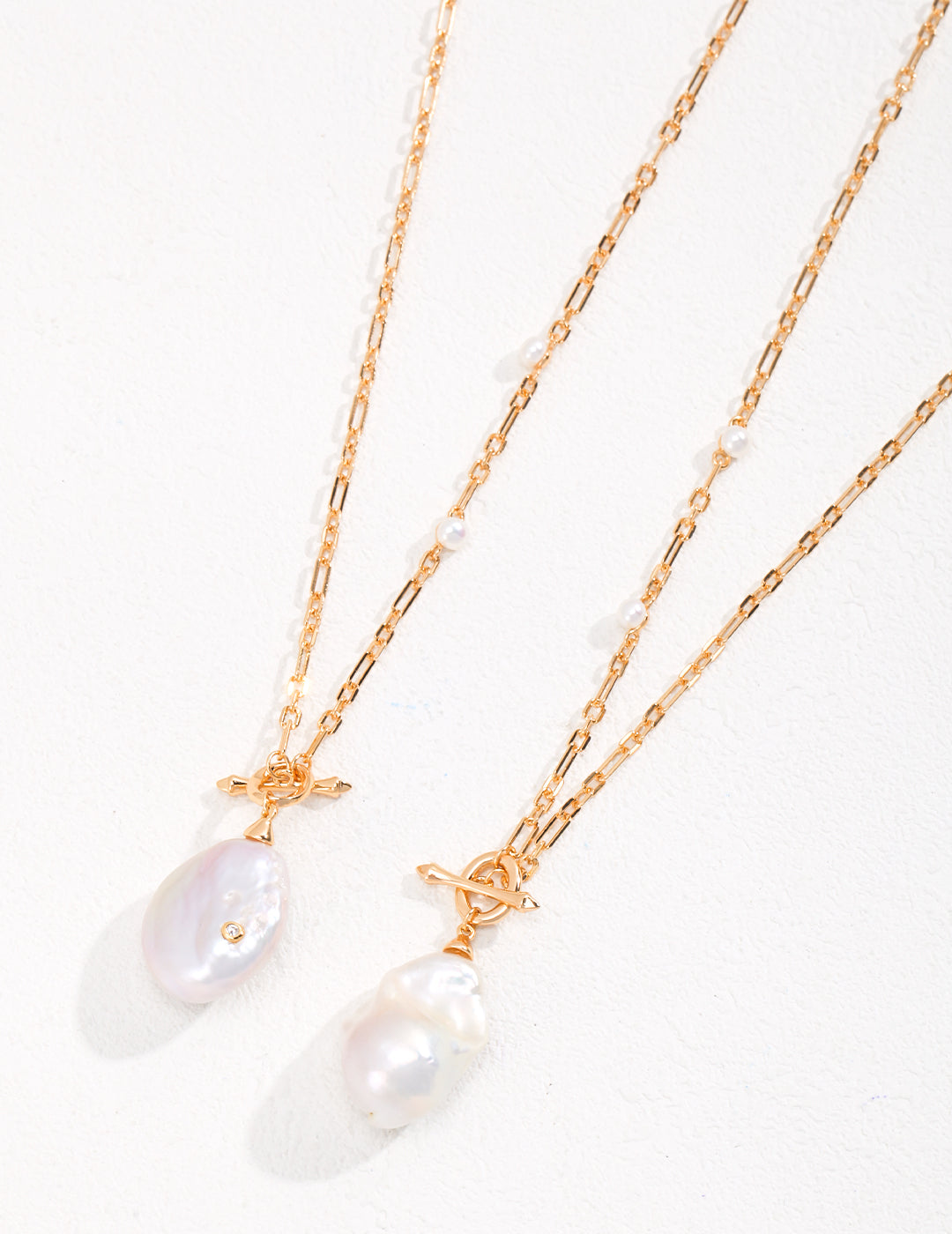 Captivating Baroque Pearl Necklace in 925 Sterling Silver - Timeless Vintage Gold Elegance