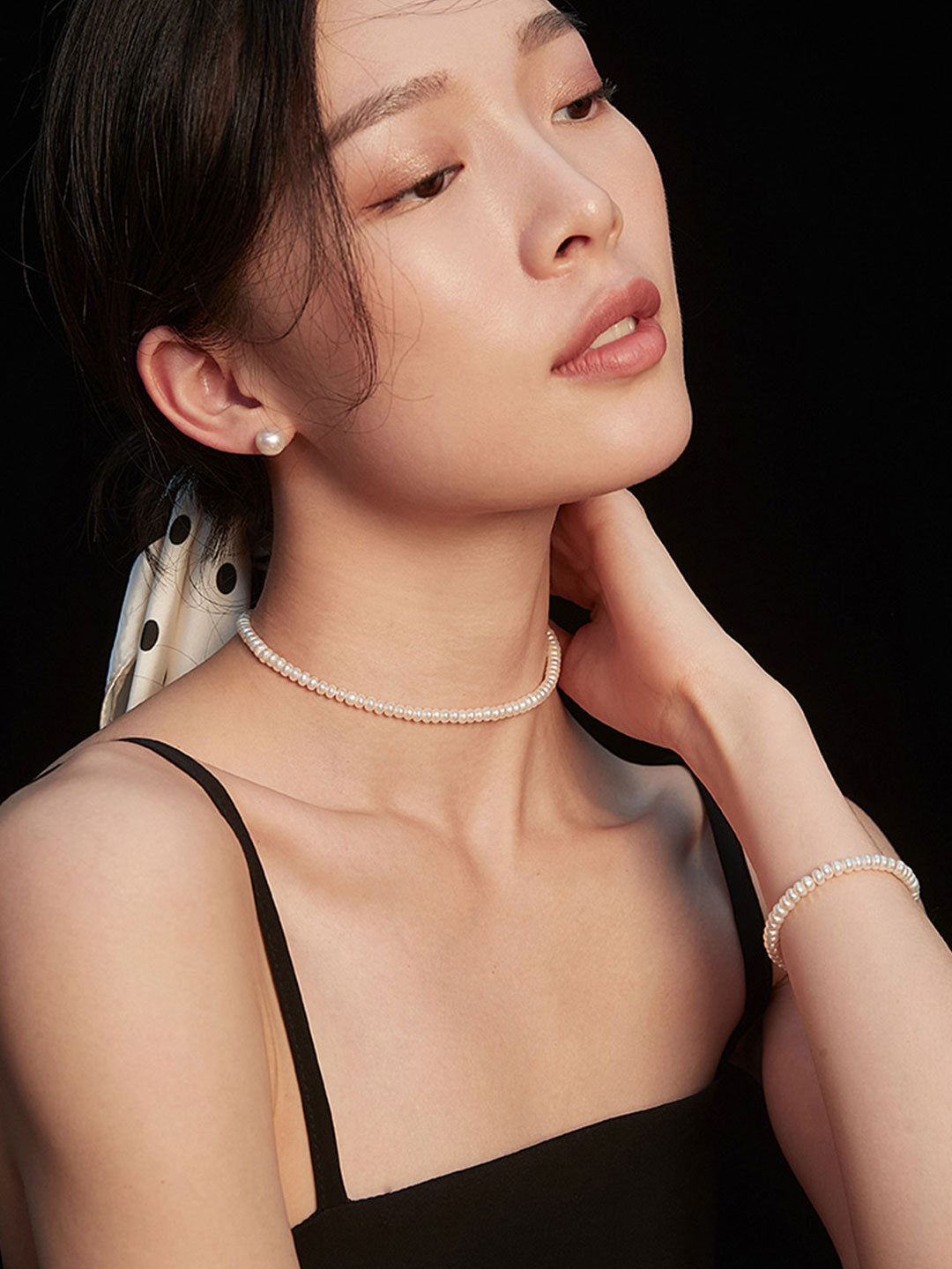 Timeless Elegance: Pearl Bracelet and Necklace Set for Every Occasion