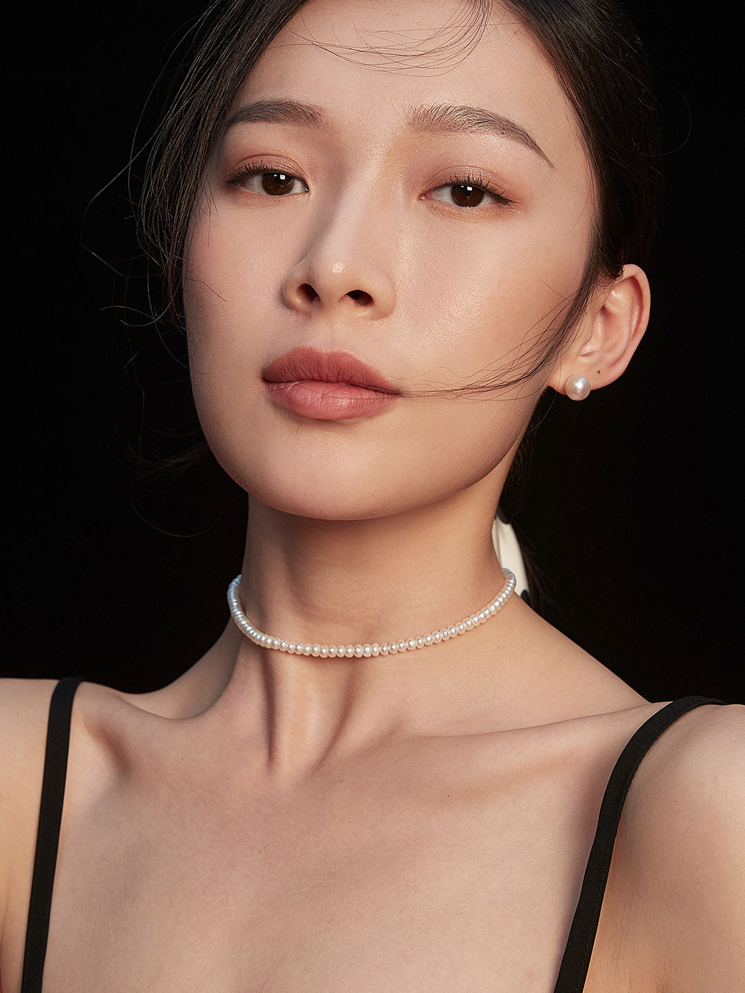 Timeless Elegance: Pearl Bracelet and Necklace Set for Every Occasion