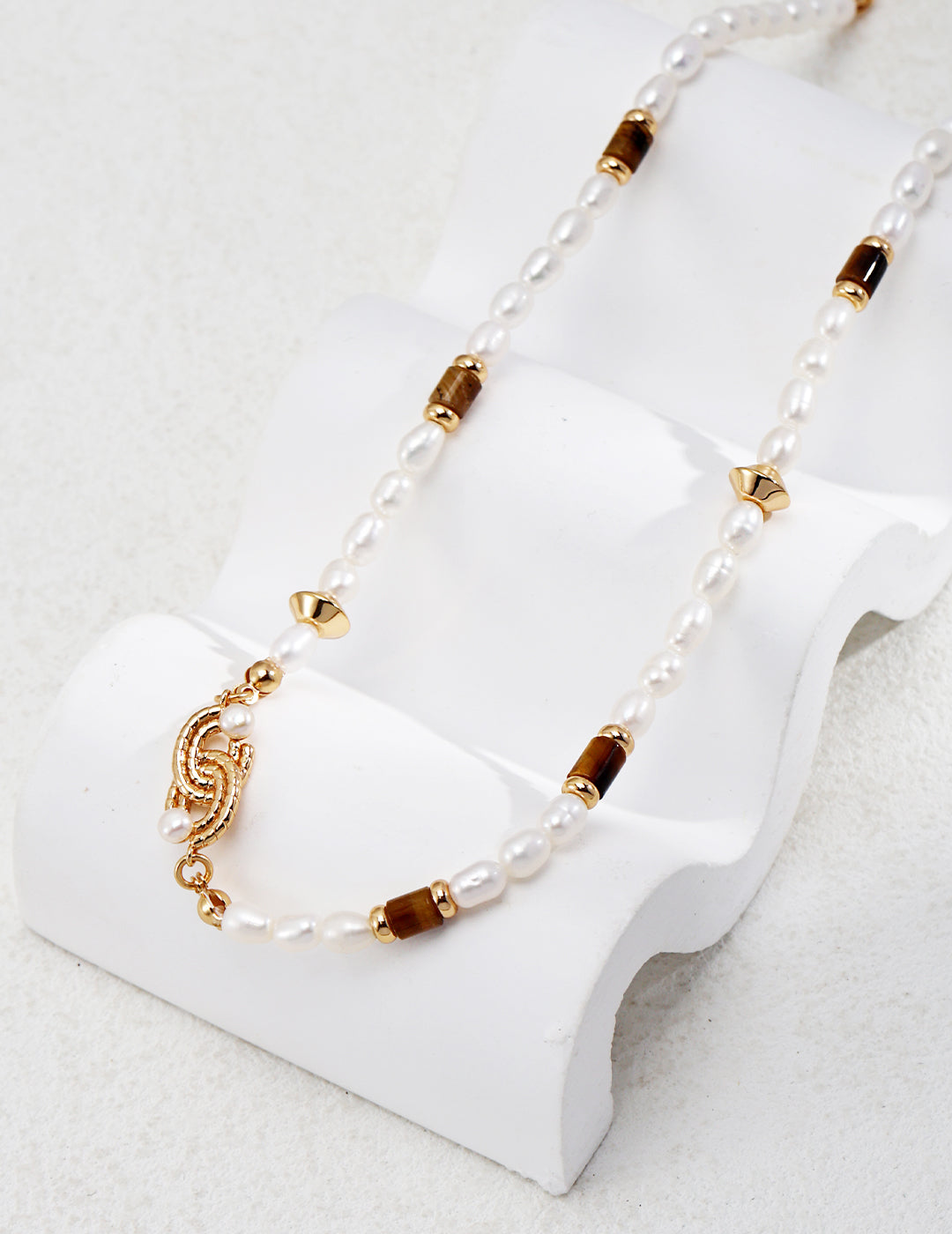 Timeless Elegance: Pearl Tiger Eye Vintage Necklace with Silver-White Pearls