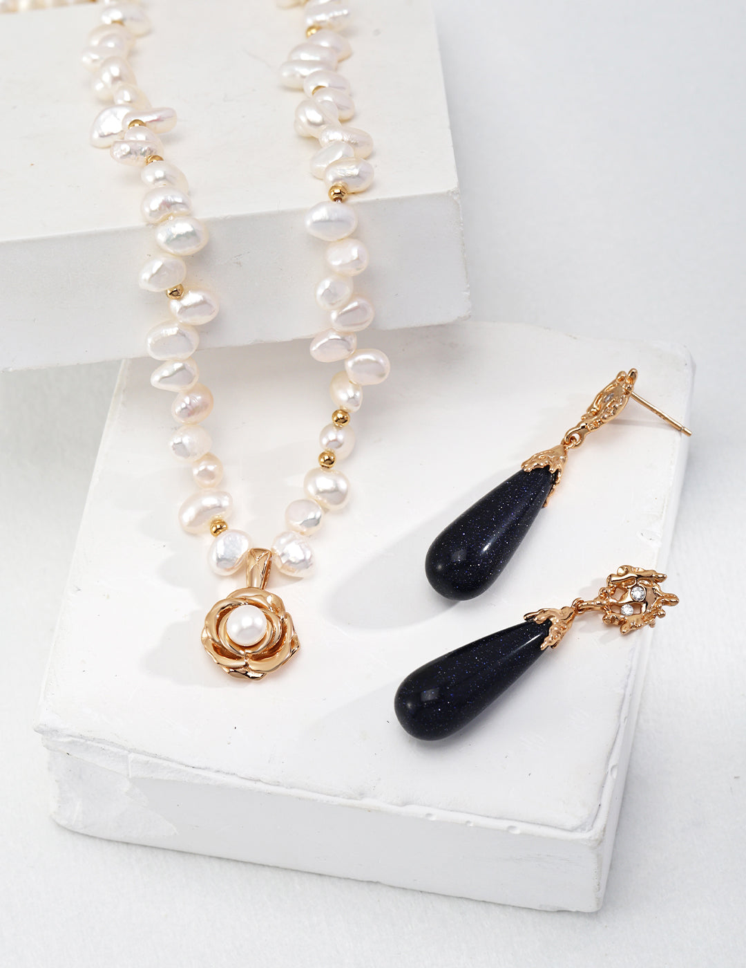 Timeless Elegance: Camellia Pearl Necklace in Vintage Gold