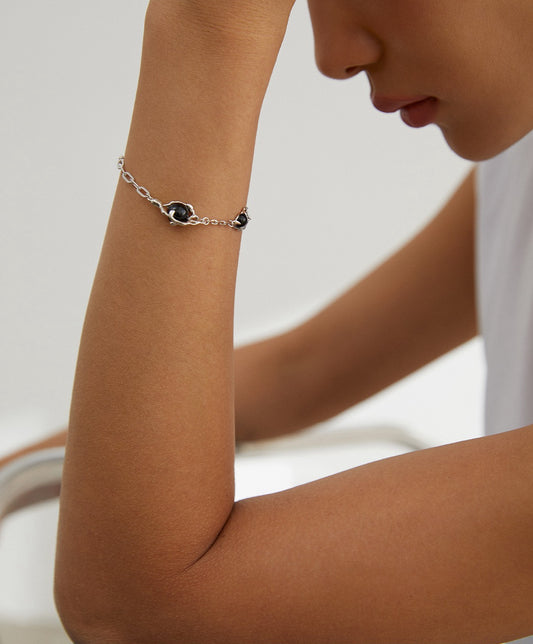 Exquisite Sterling Silver Black Agate Bracelet: Timeless Elegance in Every Bead