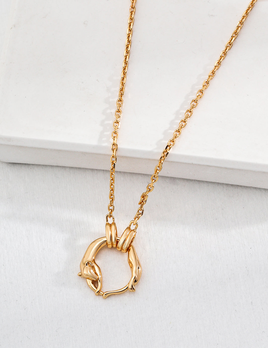 Vintage Gold 925 Silver Necklace with Simple Design - 40cm Chain Length