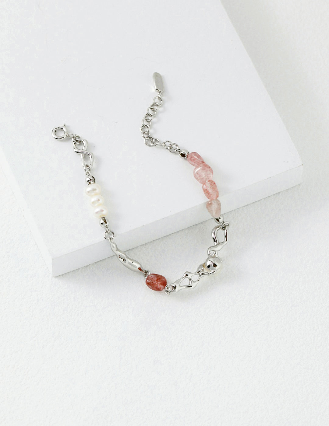 Spring/Summer Strawberry Crystal Sterling Silver Pearl Bracelet | Fashionable and Sophisticated Design