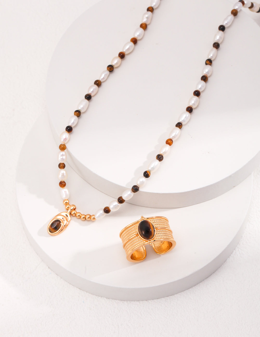 Vintage-Inspired Pearl and Tiger's Eye Necklace with Ethnic Flair