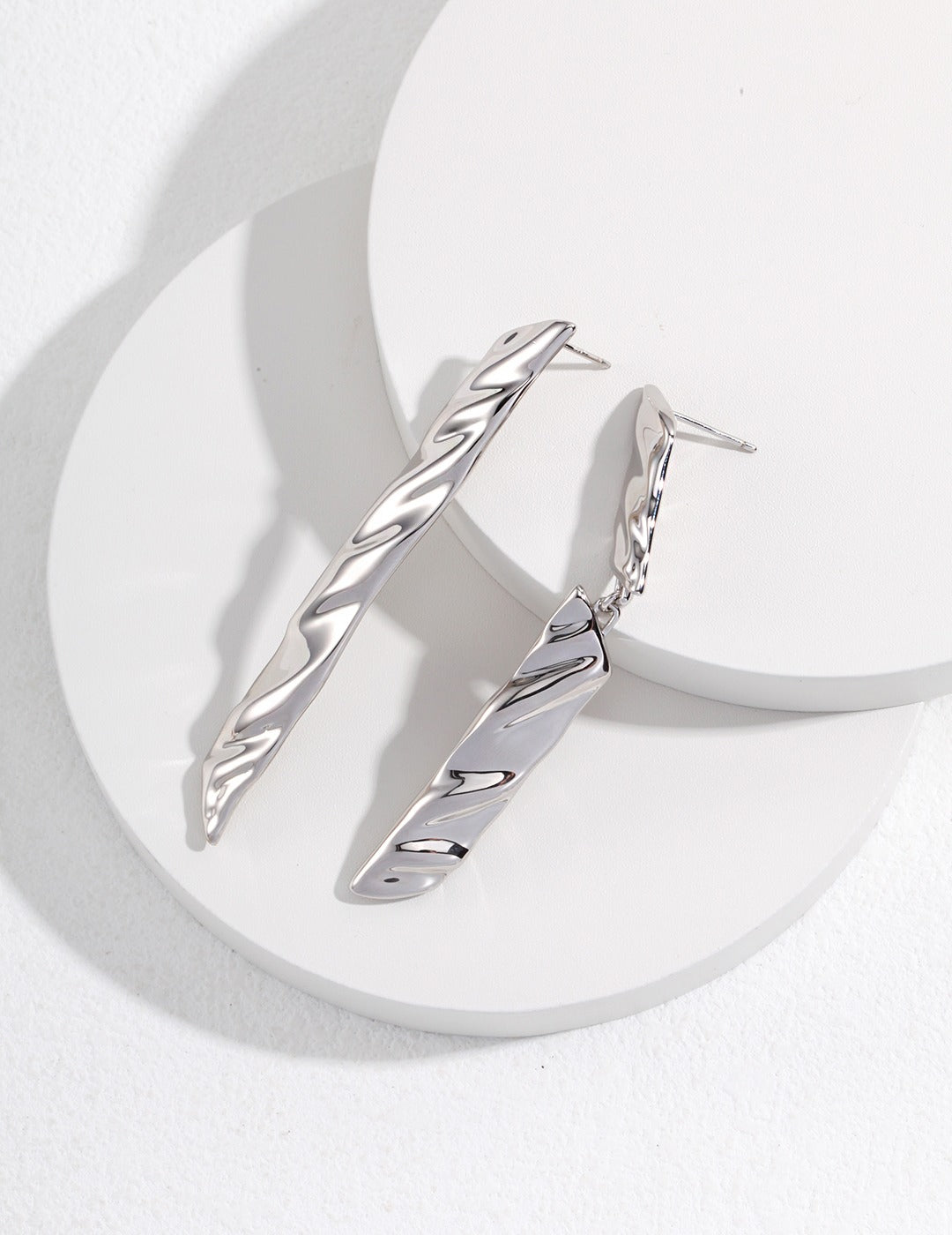 Stunning Pure Silver AB Earrings with Irregular Surface Design for a Fashionable and Atmospheric Look