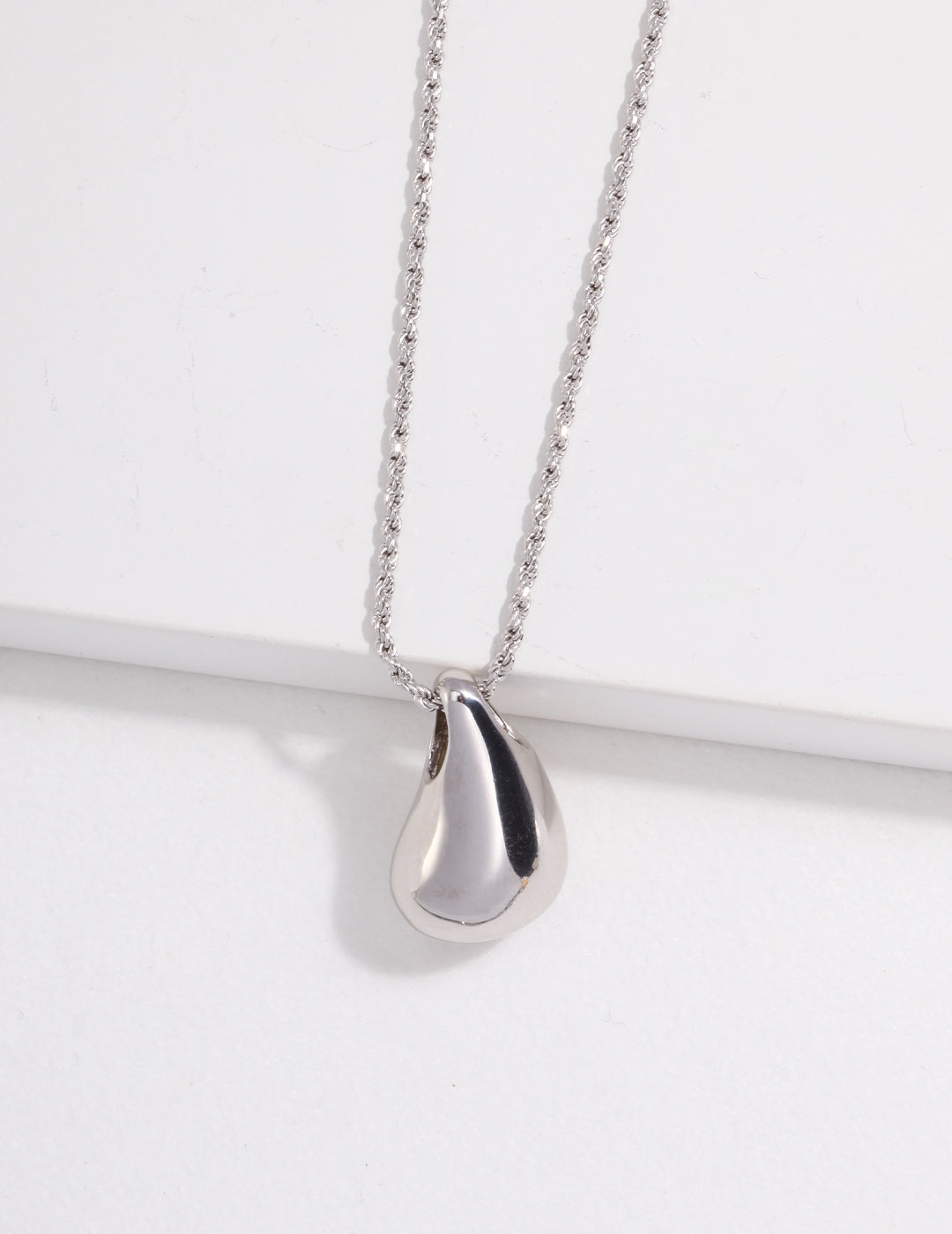 Minimalist S925 Silver Pendant Necklace - Essential Summer Accessory