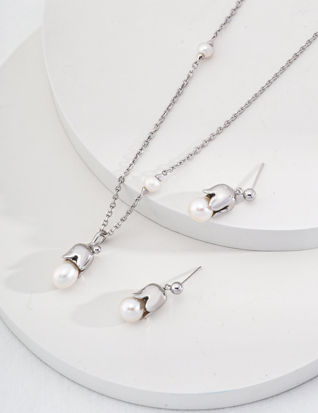 Sterling Silver Earrings and Necklace Set with Natural Freshwater Pearls - Vintage Gold and Platinum Elegant Jewelry Set