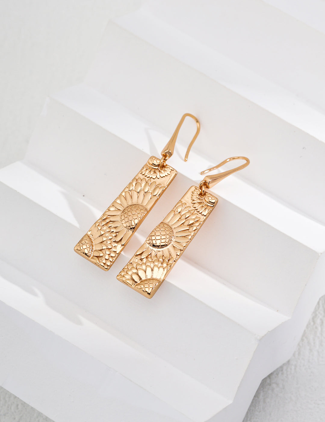 Elegant Italian-Inspired 925 Silver Vintage Gold Dangle Earrings - 5cm Length