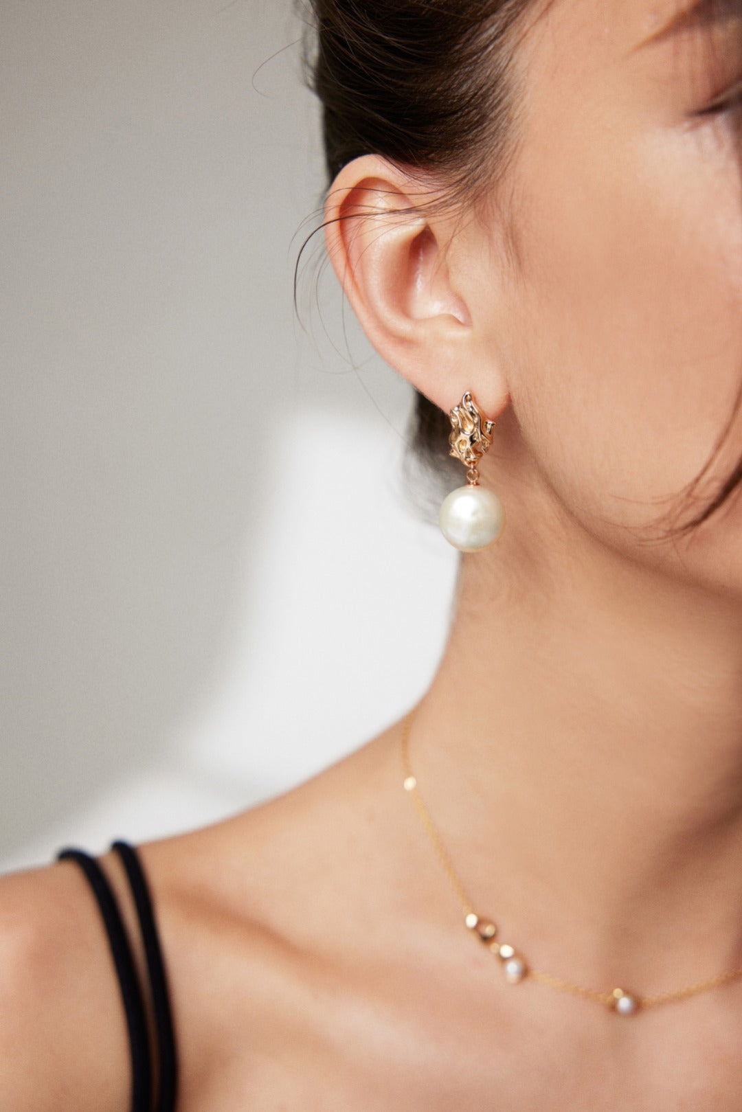 Captivating Baroque Pearl Earrings: Elevate Your Style with Timeless Elegance