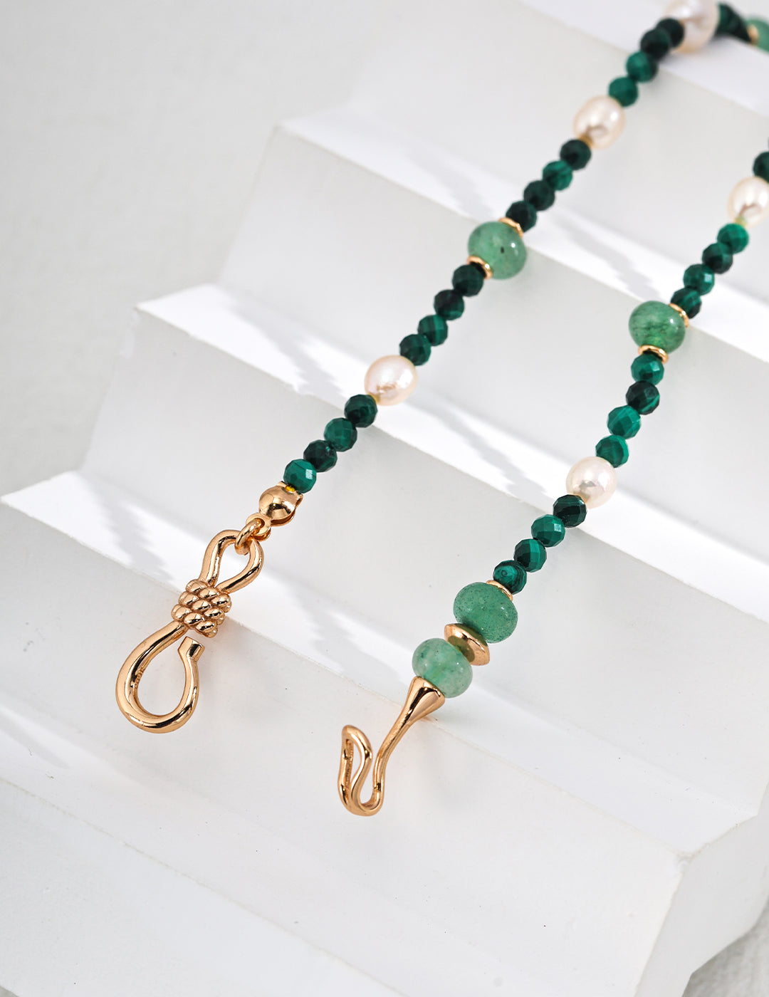 Elegant S925 Silver Green Dongling Jade and Malachite Pearl Necklace - Adjustable Vintage Gold Dual-Use Design