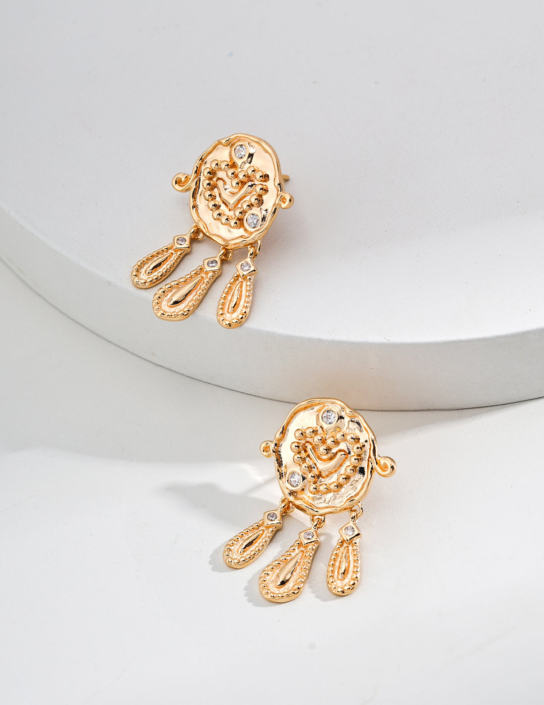 Silver Vintage Zircon Earrings in Antique Gold - Stylish and Elegant