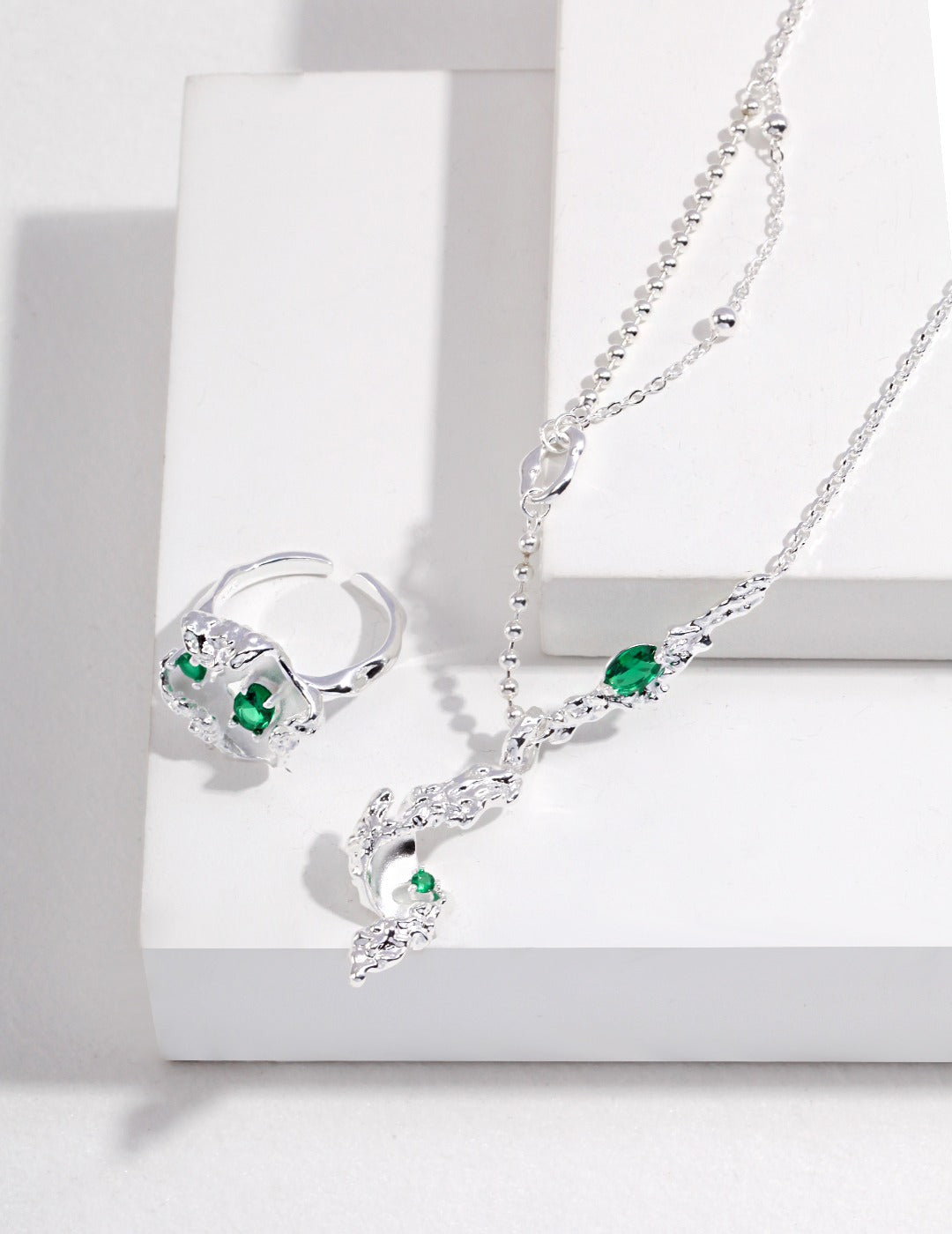 Elegant Pure Silver Leaf Jewelry Set: Rings, Earrings, and Necklaces with Emerald Green Gemstones