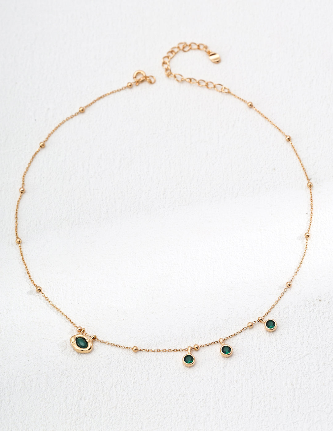 Elegant S925 Silver Simple Zircon Necklace in Vintage Gold - Perfect Gift for Any Occasion